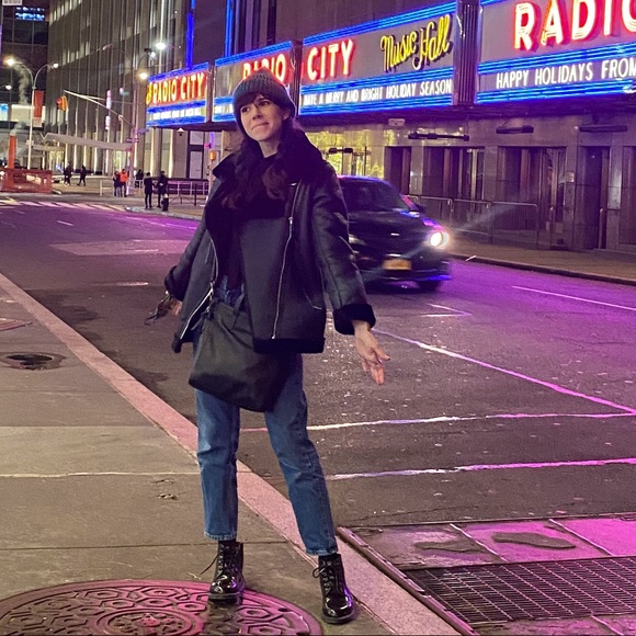 Meet your Posher, Nayma - Picture 1 of 1